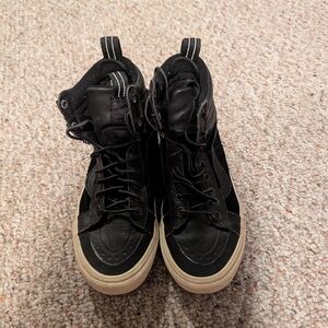 Vans MTE Leather High Top Sneakers